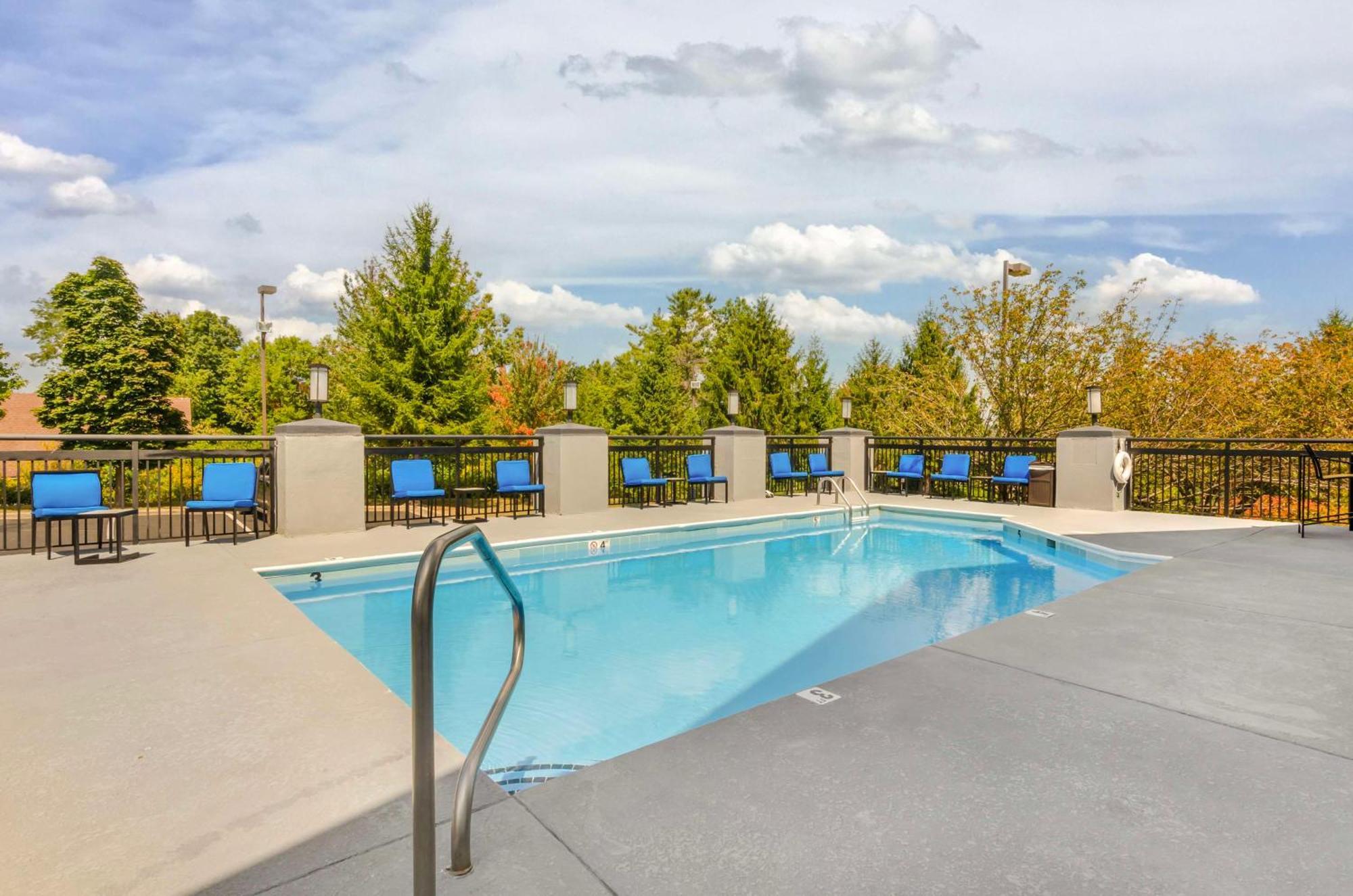 Best Western Plus Beckley Inn Buitenkant foto